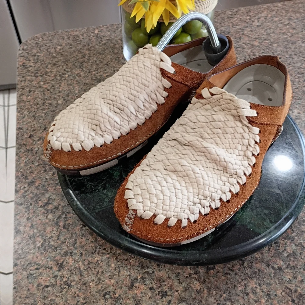 Nike Considered Mule Size 9